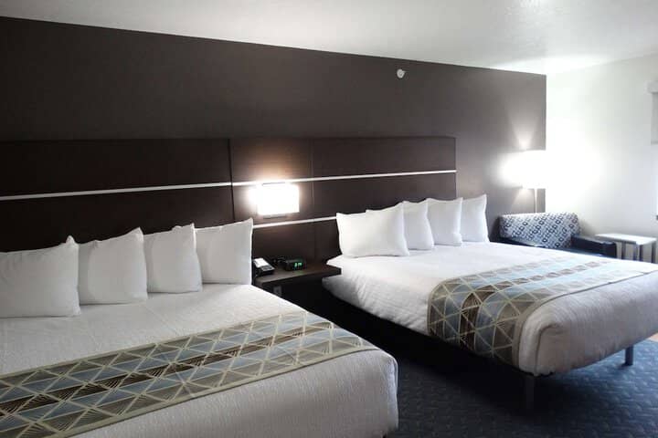 Room 14 of 40